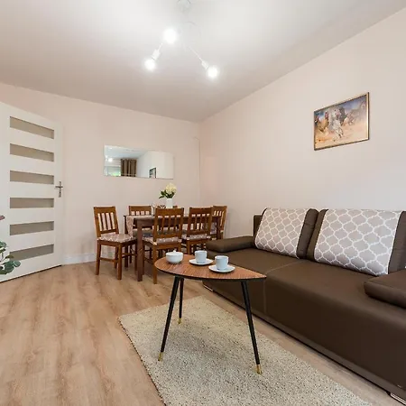 Appartement 3 Bedroom Kasprzaka - P&o Serviced Warschau