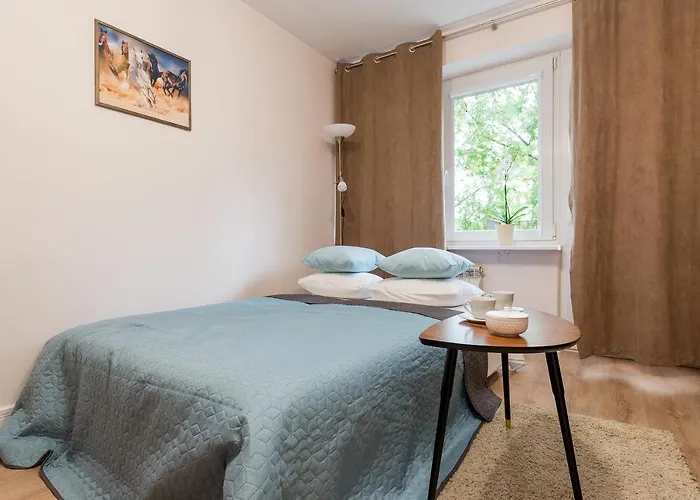 3 Bedroom Kasprzaka - P&o Serviced وارسو