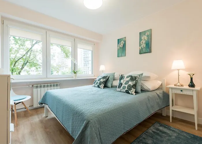 3 Bedroom Kasprzaka - P&o Serviced * وارسو