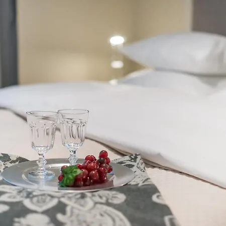 Daire 3 Bedroom Kasprzaka - P&o Serviced Varşova